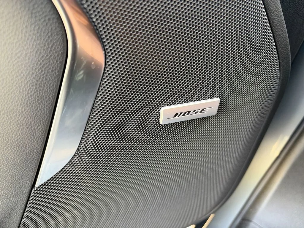 New 2026 Sterling Metallic GMC Elevation image 28