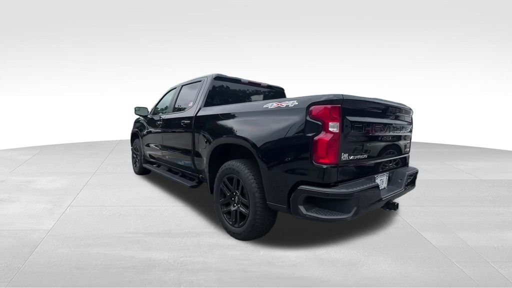 Used 2025 Black Chevrolet RST image 10