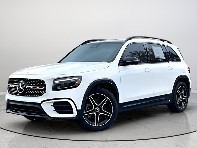 Used 2025 White Mercedes-Benz GLB 250 image 3