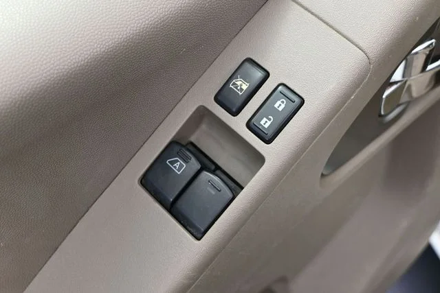 2014 Nissan Frontier SV - Photo 18
