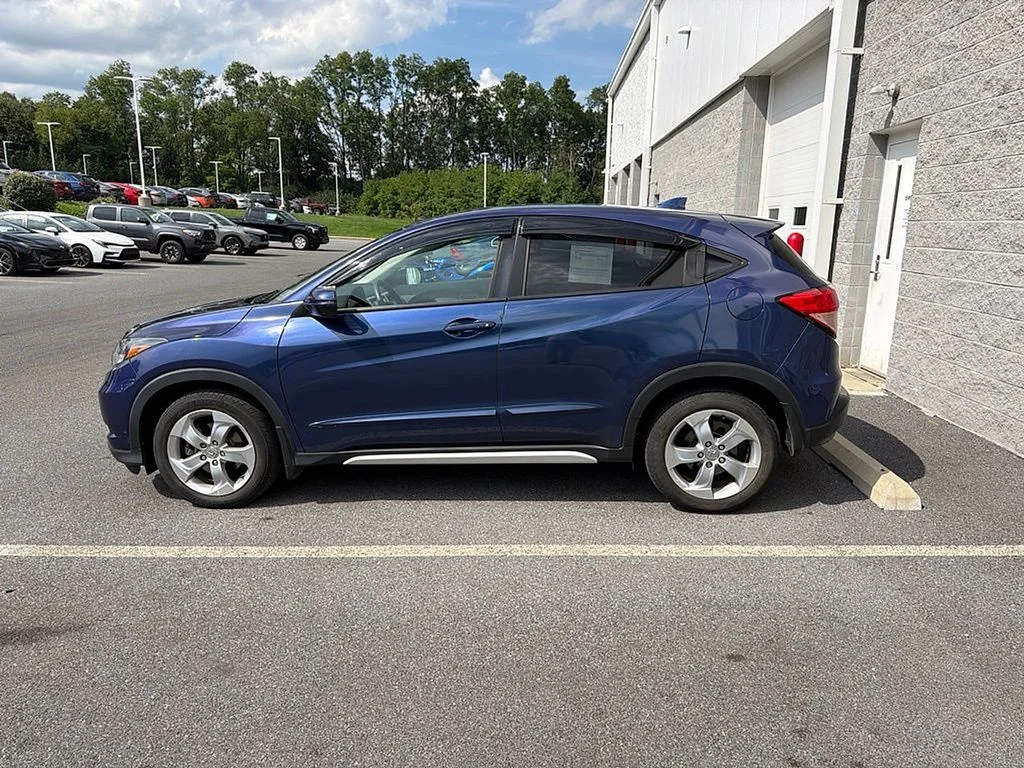Used 2016  Honda EX image 3