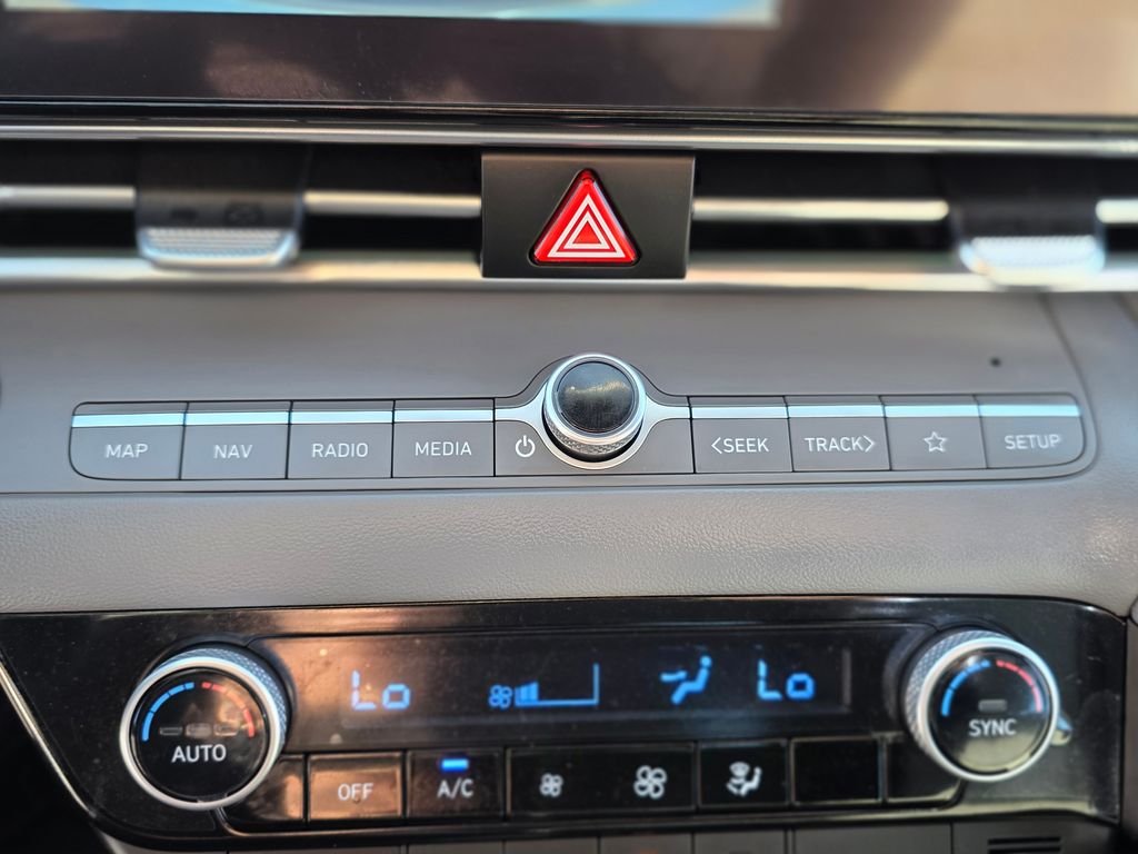 2024 Hyundai Elantra SEL - Photo 28