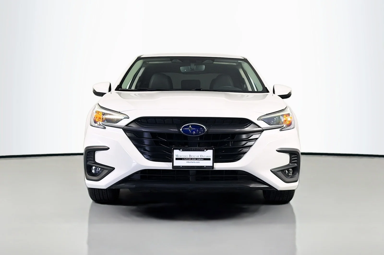Used 2024 Crystal White Pearl Subaru Limited image 3