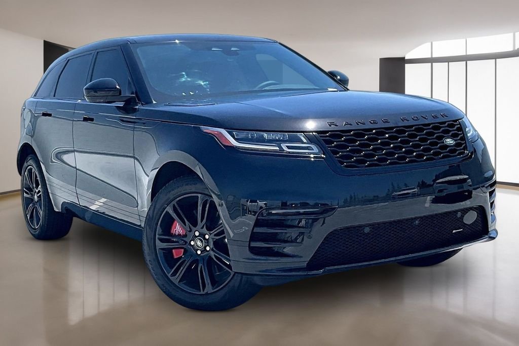 Certified Used 2023  Land Rover R-Dynamic S MHEV image 3