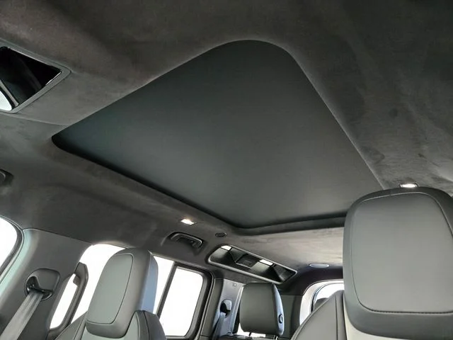 New 2026 Borasco Grey Land Rover OCTA image 11