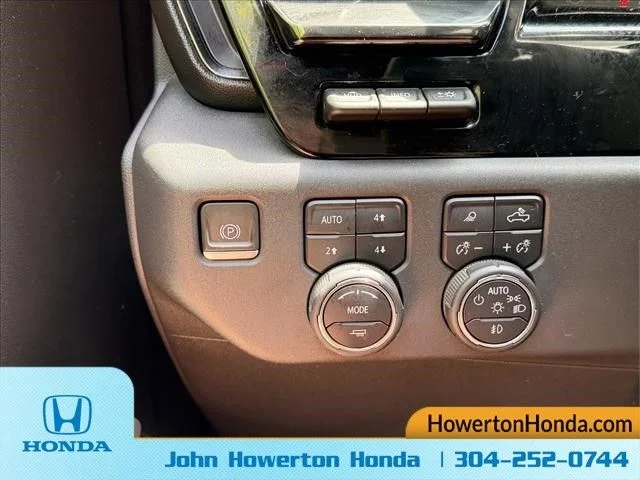 Used 2024 Gray Chevrolet ZR2 image 19