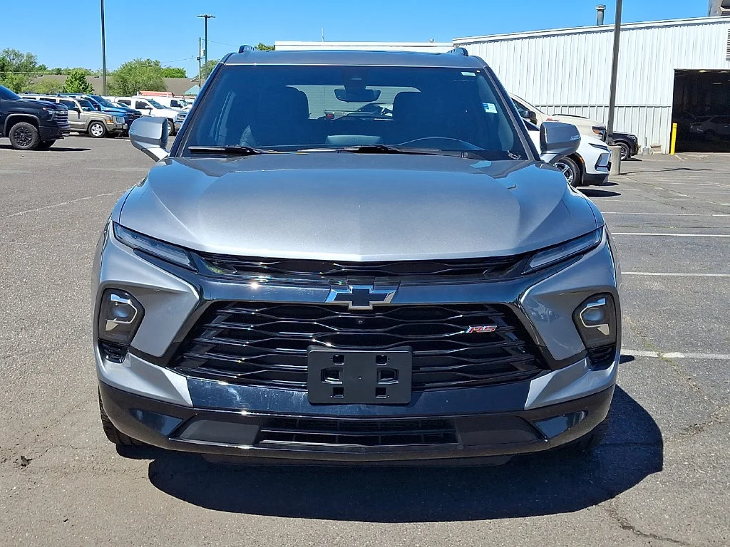 Used 2023 Sterling Gray Metallic Chevrolet RS image 4