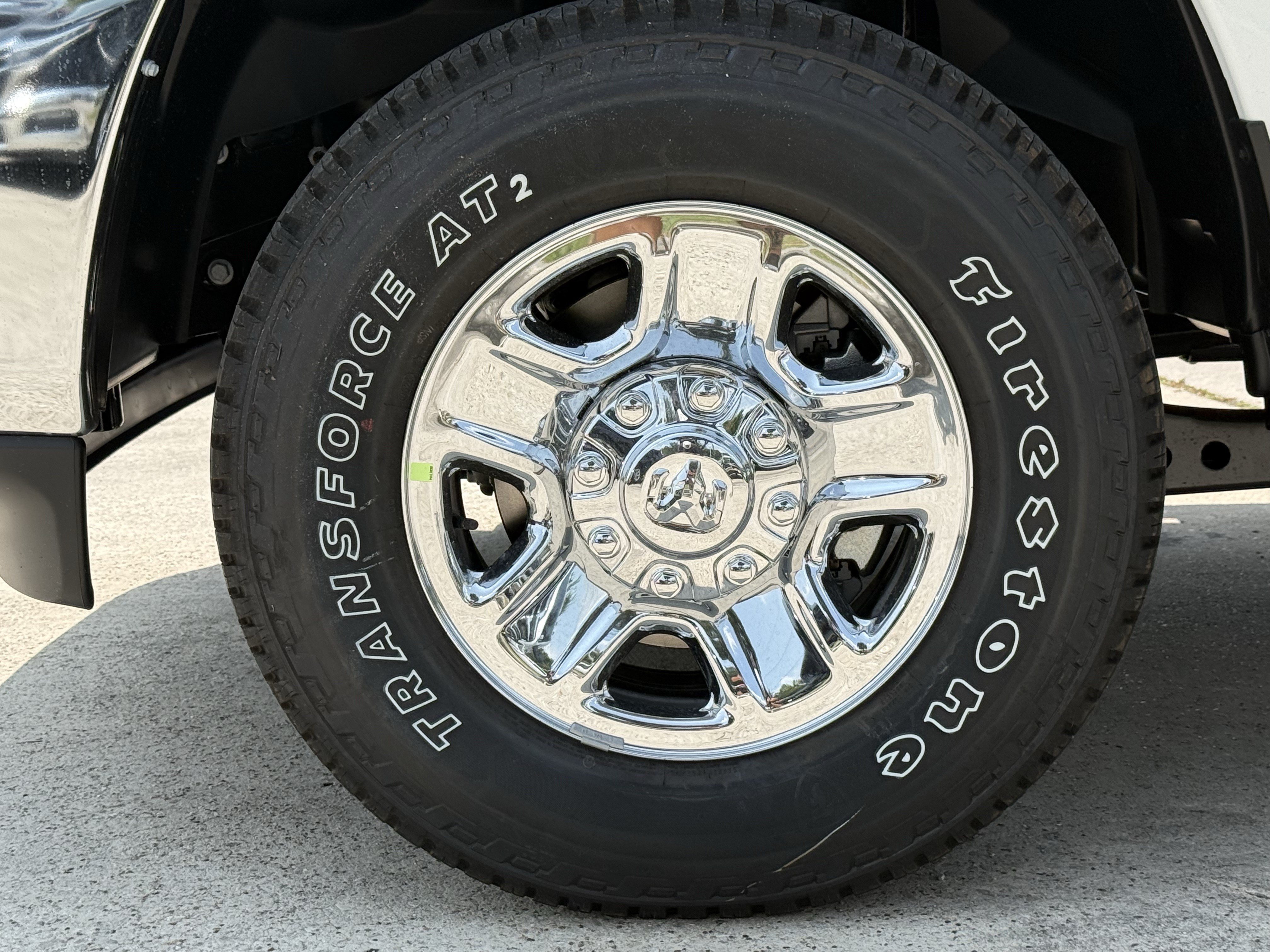 New 2026 Bright White Clear-Coat Exterior Paint RAM Tradesman image 8
