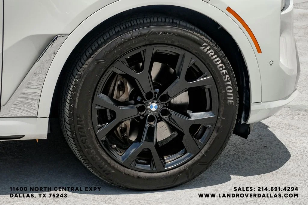 Used 2023 Mineral White Metallic BMW xDrive40i image 60