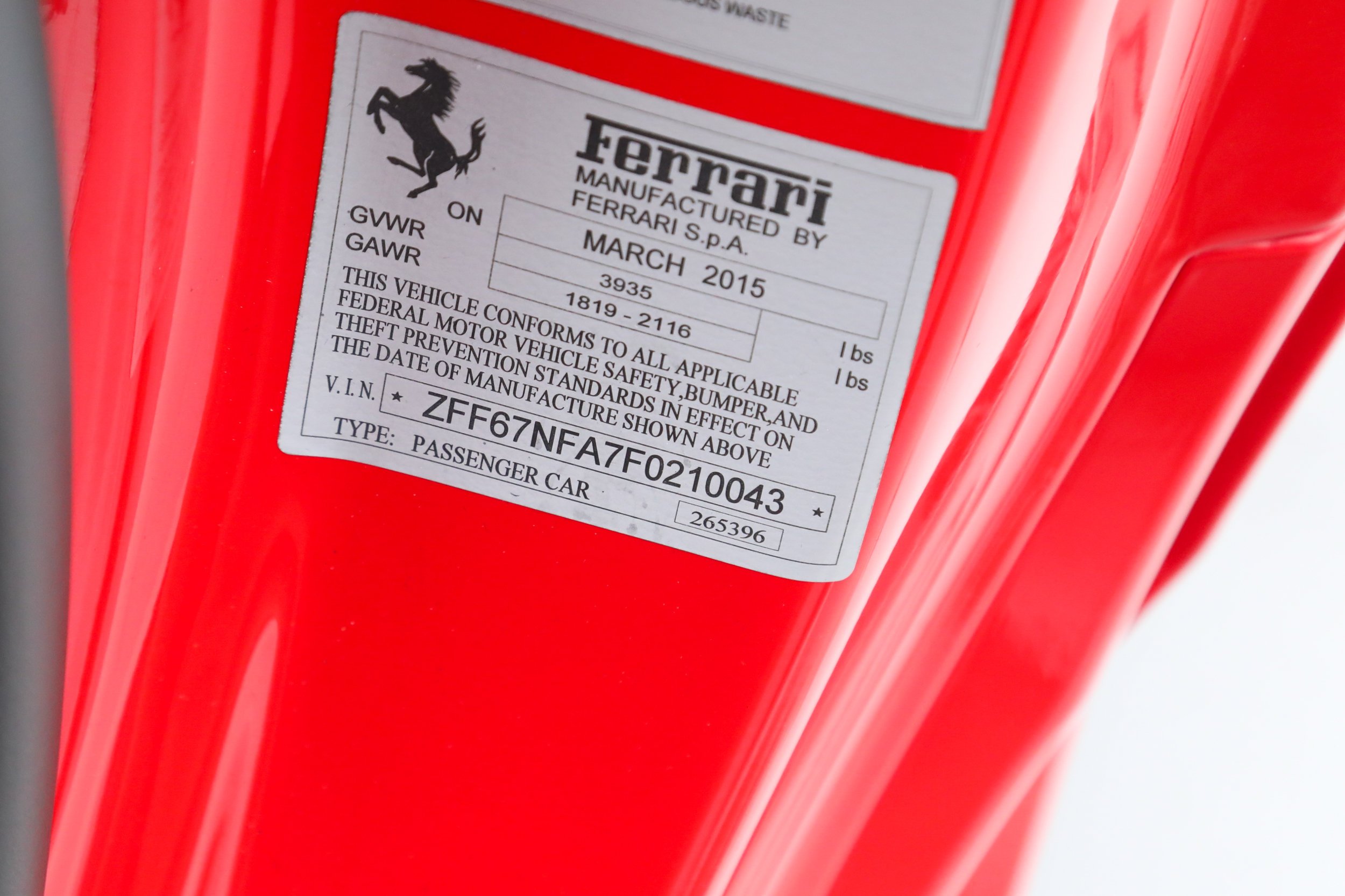 Used 2015 Red Ferrari  image 38