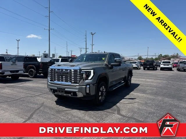 2026 GMC Sierra Denali 4WD Crew Cab Standard Box's photo