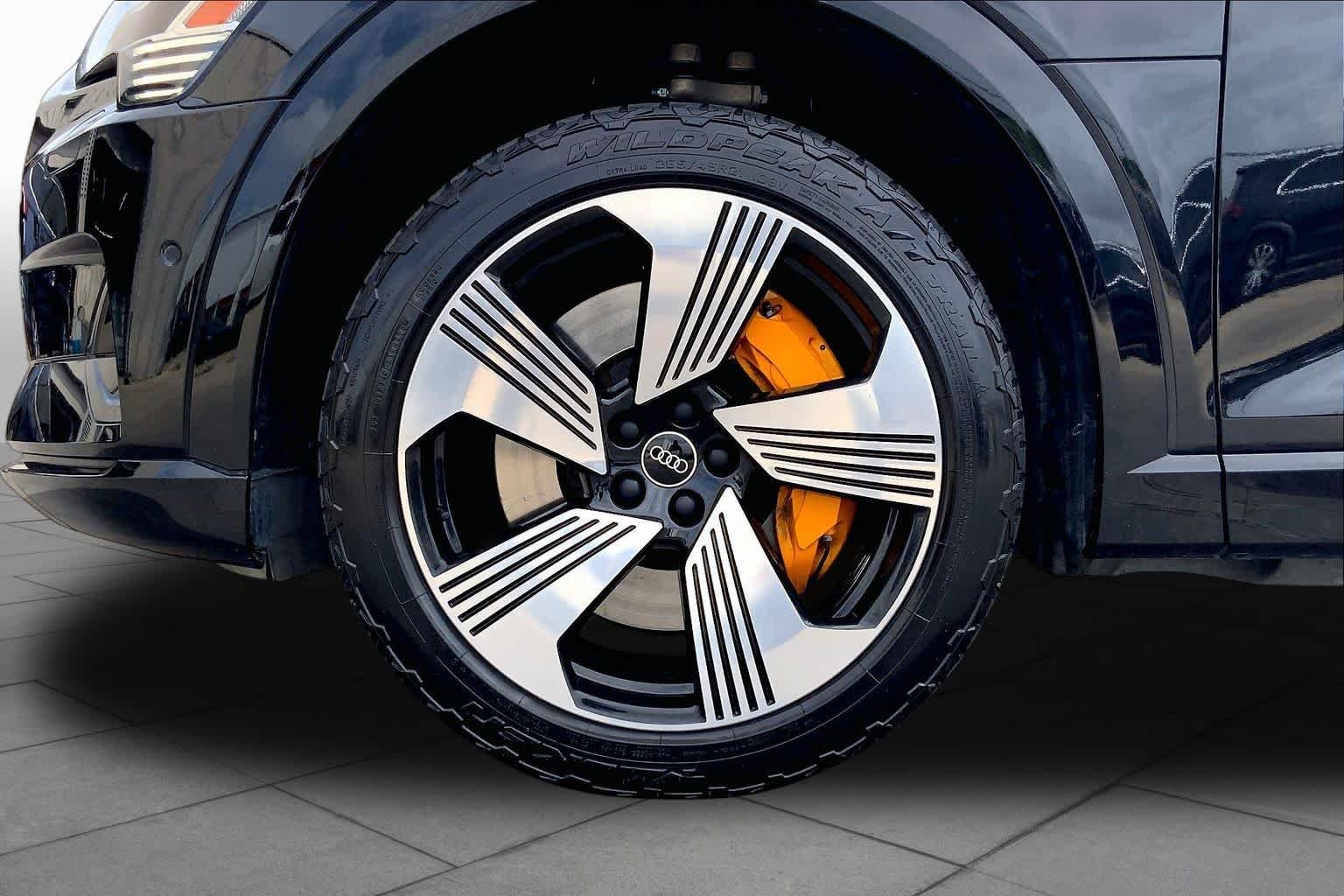 Used 2022 Brilliant Black Audi Premium Plus image 10