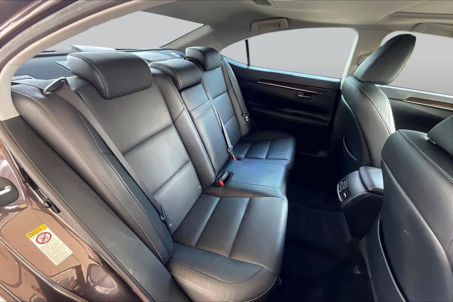 Used 2014 FIRE AGATE PEAR Lexus  image 17