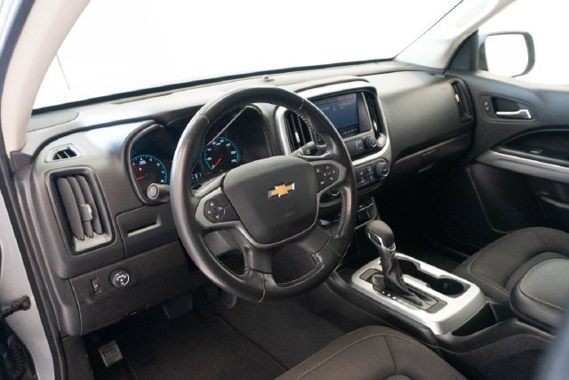 Used 2022 Gray Chevrolet LT image 4