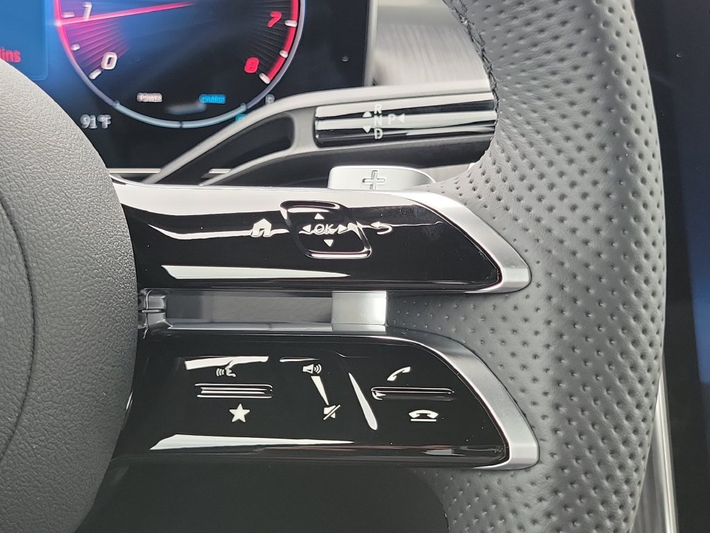 New 2027 Black Mercedes-Benz GLC 300 image 20