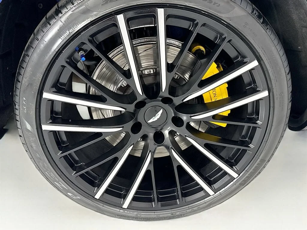 Used 2023 Total price does not include government fees, titling fee, taxes, and any finance charges. Price is Aston Martin  image 32