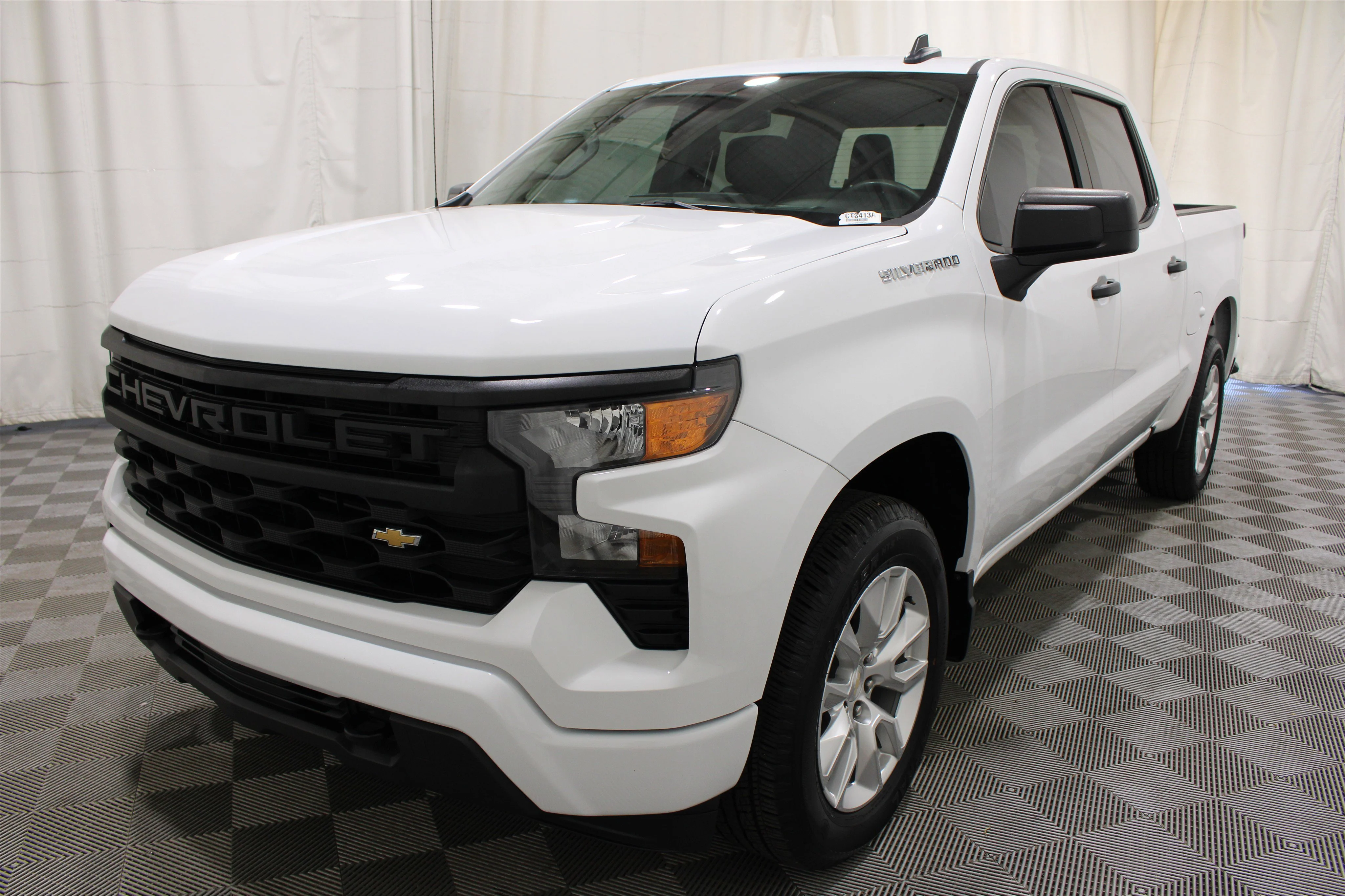 Used 2024 Summit White Chevrolet Custom image 31