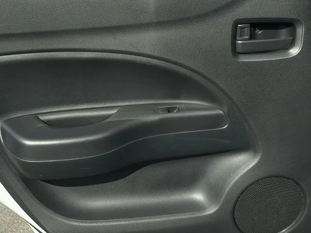 Used 2024  Mitsubishi ES image 18