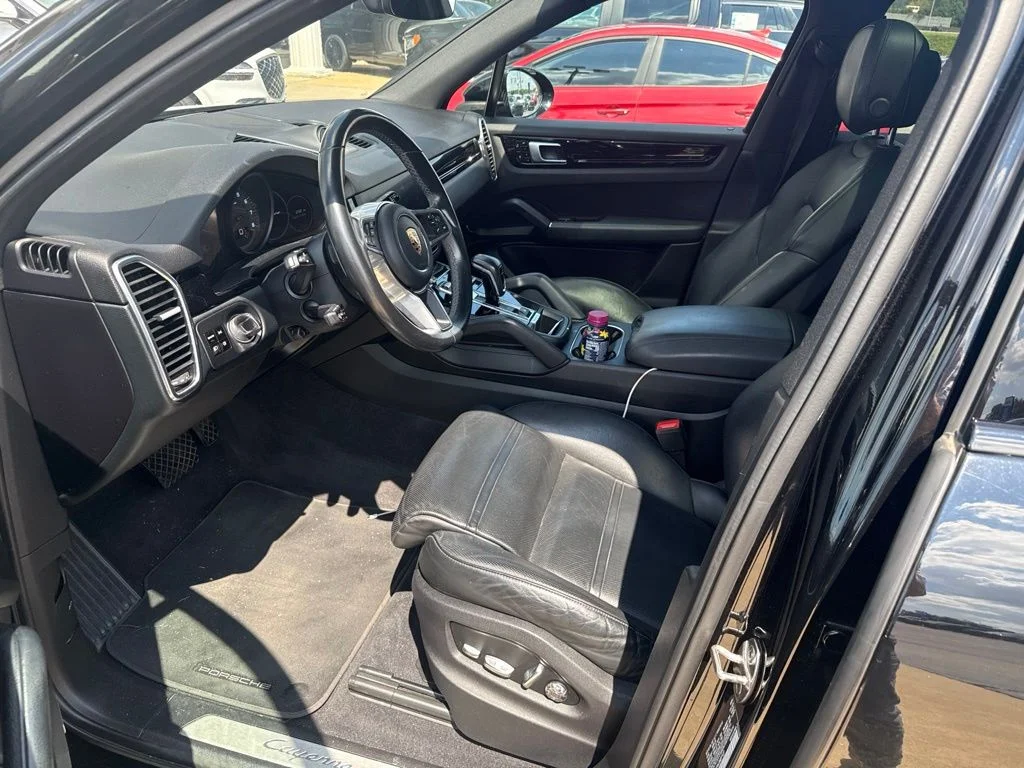 Used 2020 Black Porsche Base image 5