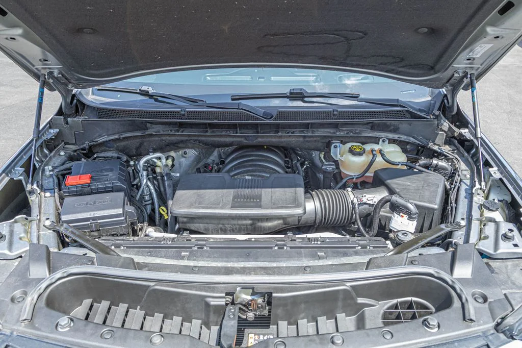 Used 2022 Gray GMC SLE image 31