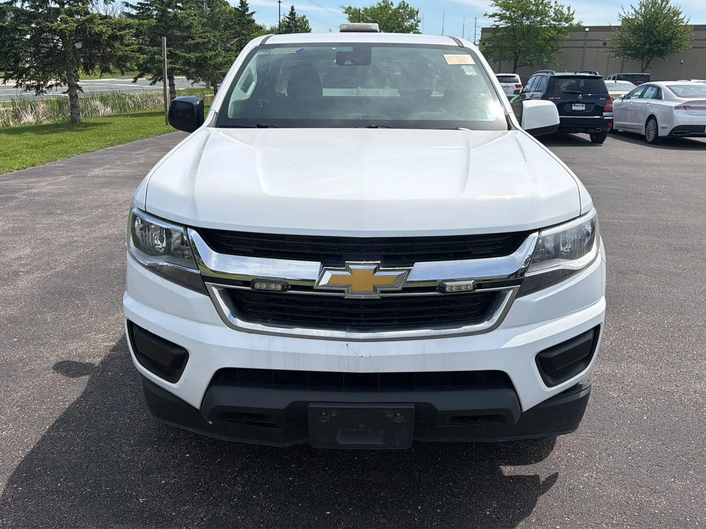 Used 2020 Summit White Chevrolet 4WD LT image 3