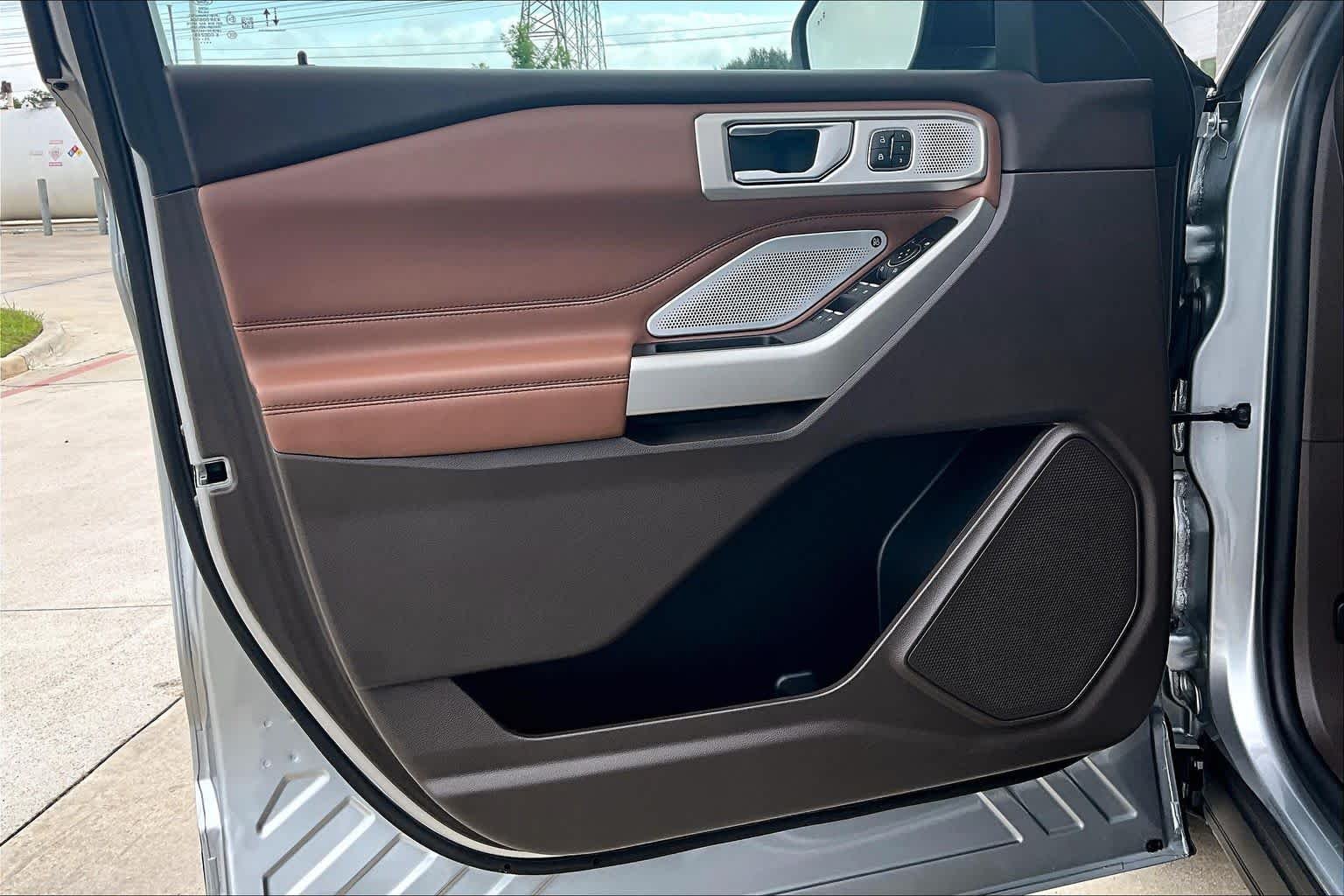 Used 2023 Iconic Silver Metallic Ford King Ranch image 19
