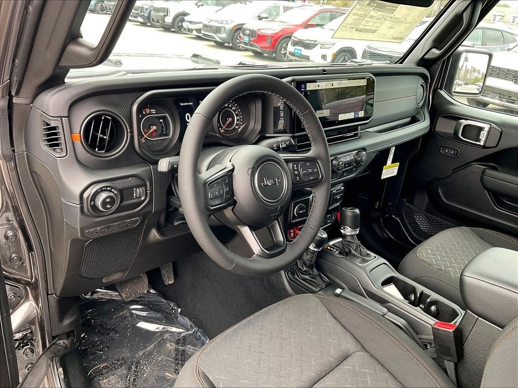 New 2026 Granite Crystal Metallic Clearcoat Jeep Mojave image 8