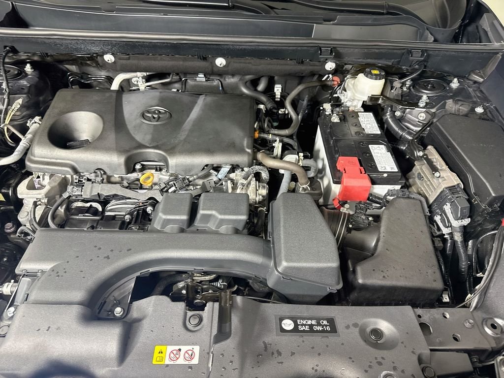 Used 2024 Magnetic Gray Metallic Toyota XLE Premium image 29