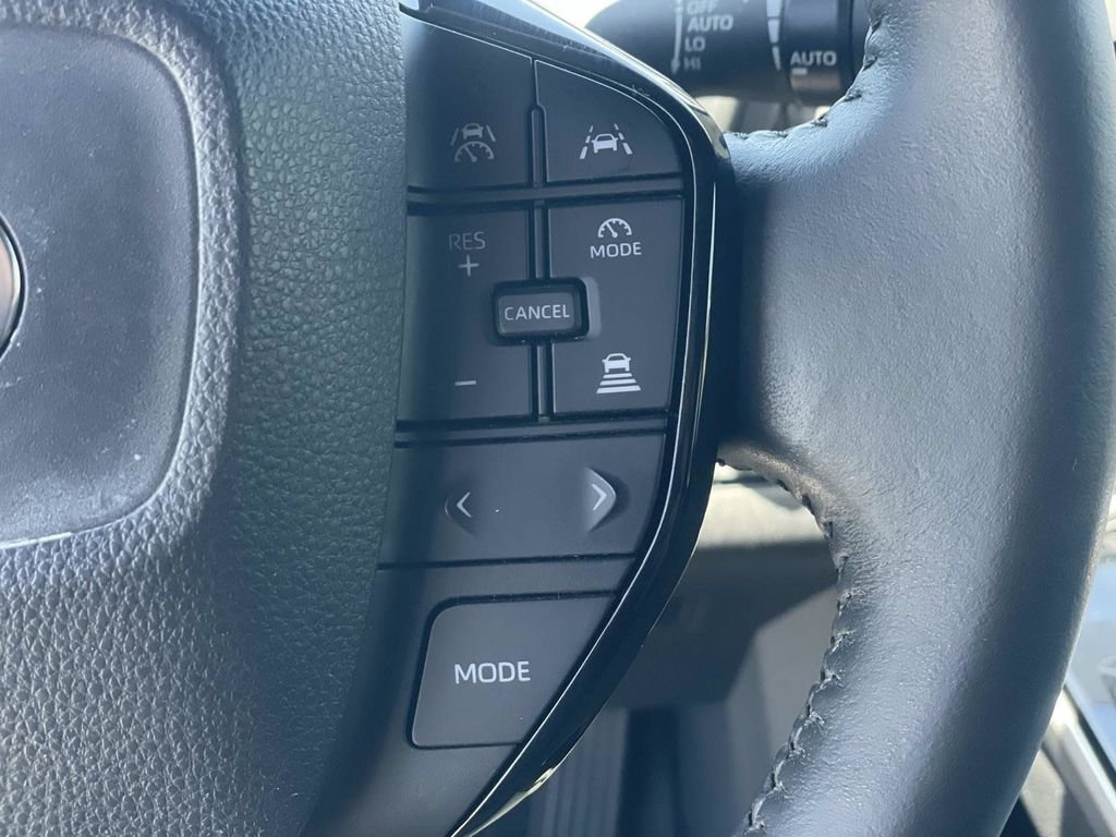 2023 Toyota bZ4X XLE - Photo 9