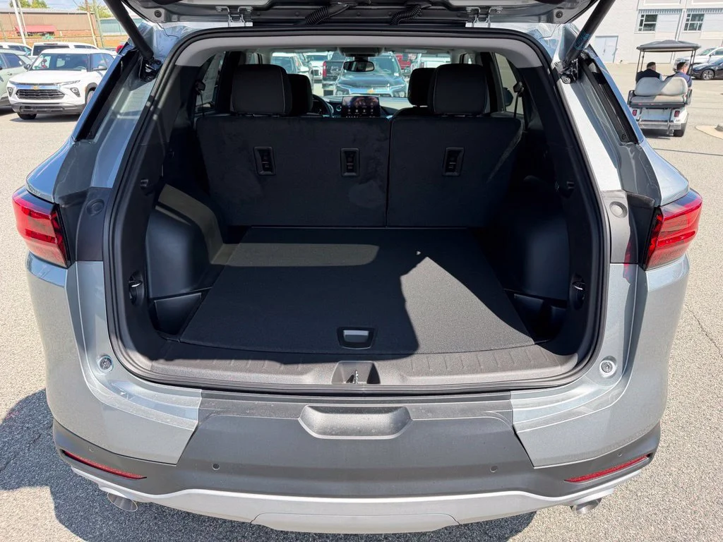 New 2026 Sterling Gray Metallic Chevrolet 2LT image 25