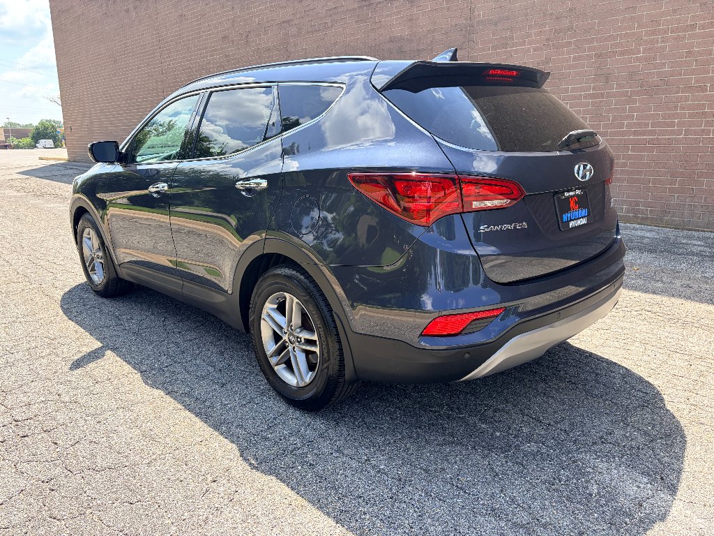 Used 2017 Marlin Blue Hyundai 2.4L image 3
