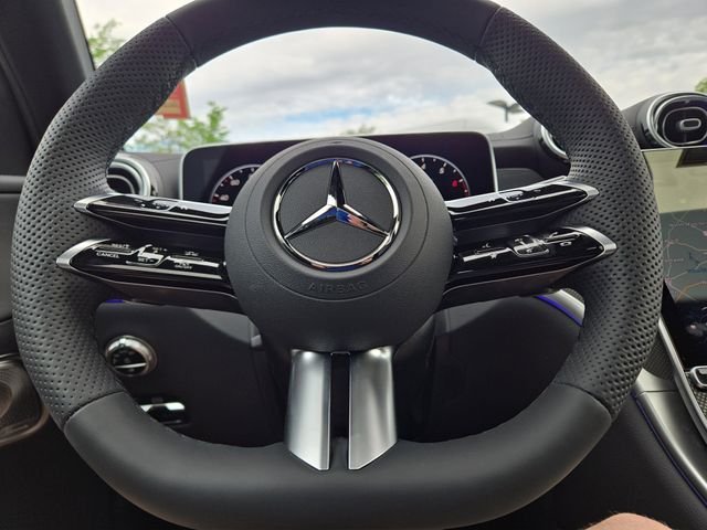 New 2026 Black Mercedes-Benz GLC300 image 15