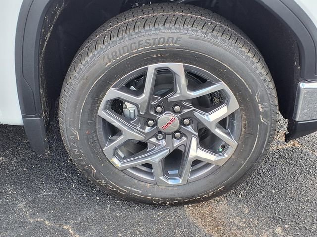 New 2026 Summit White GMC SLE image 10