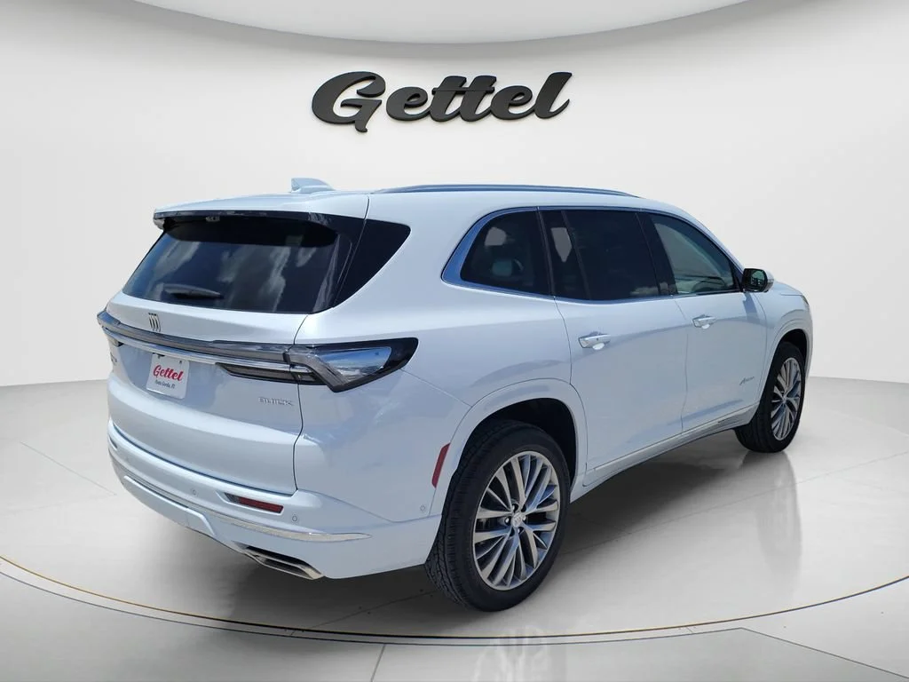 New 2026 Iridescent White Tricoat Buick Avenir image 5