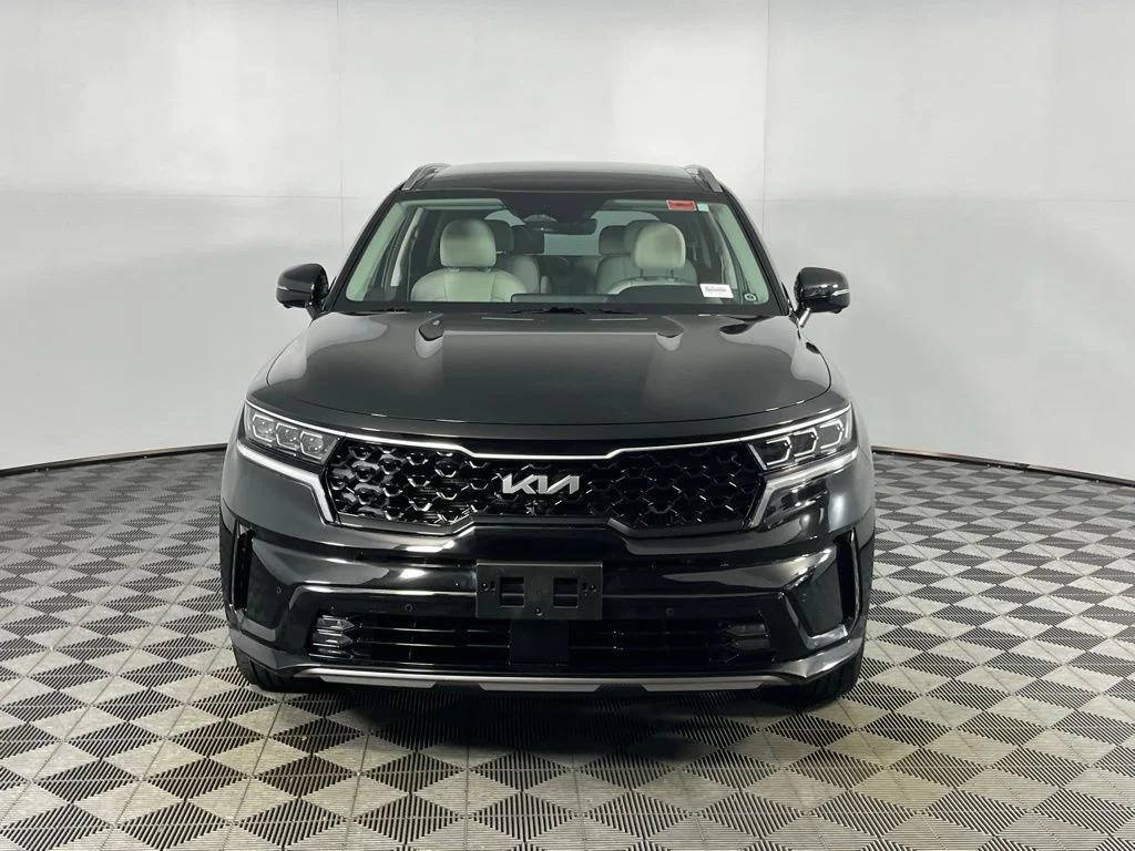 Used 2023 Black Kia SX Prestige image 5