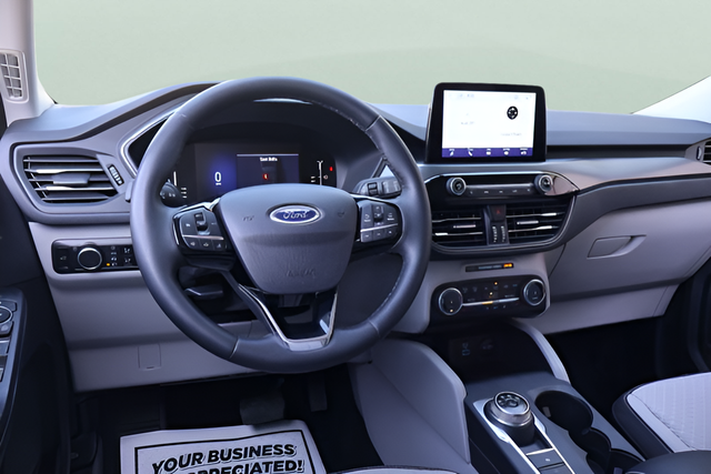 Used 2023 Red Ford Active image 11