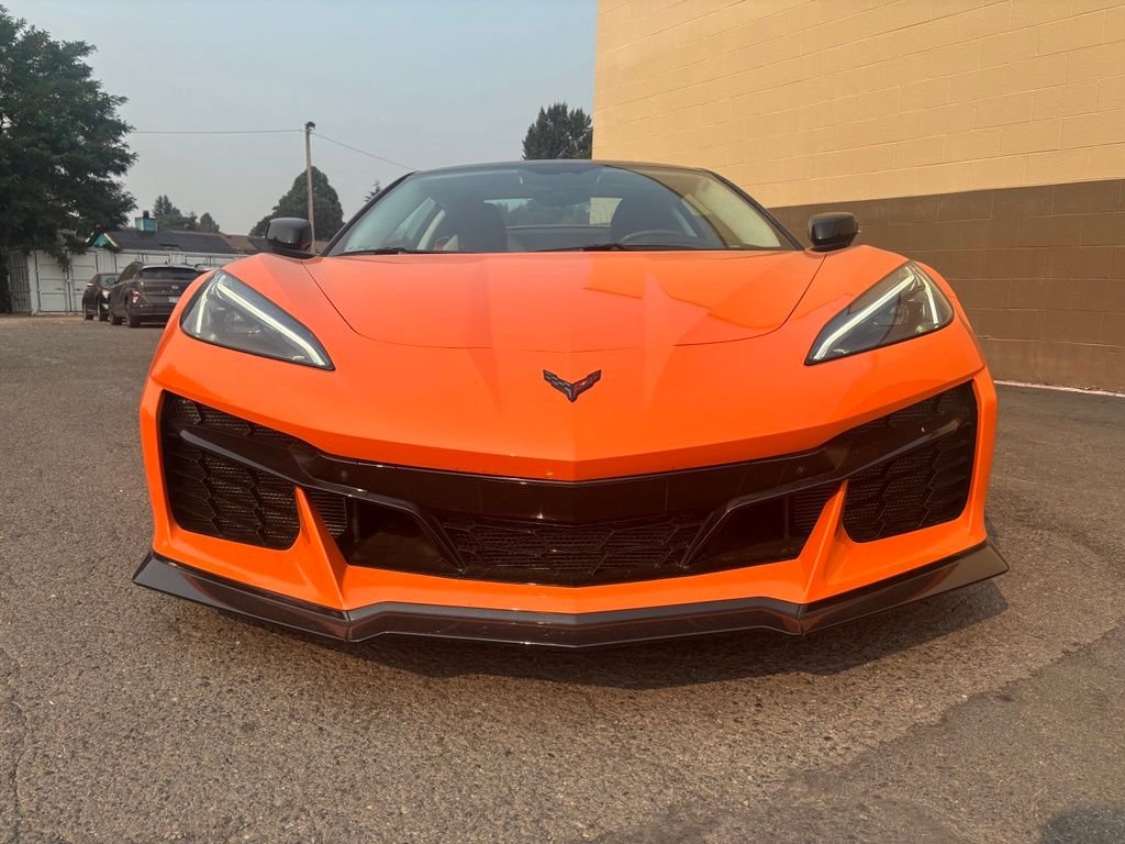 Used 2023 Orange Chevrolet Z06 image 14