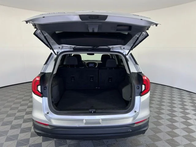 Used 2021 Silver GMC SLE image 29