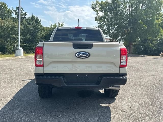 Used 2025 Beige Ford XL image 6