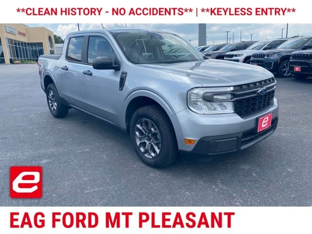Used 2024 Iconic Silver Metallic Ford XLT image 1
