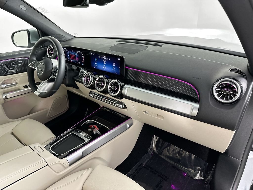 Used 2026  Mercedes-Benz GLB 250 image 28