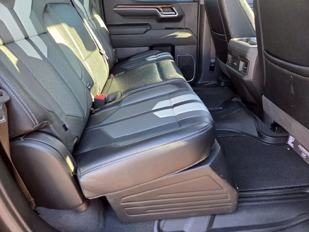 Used 2023 Black Chevrolet RST image 20