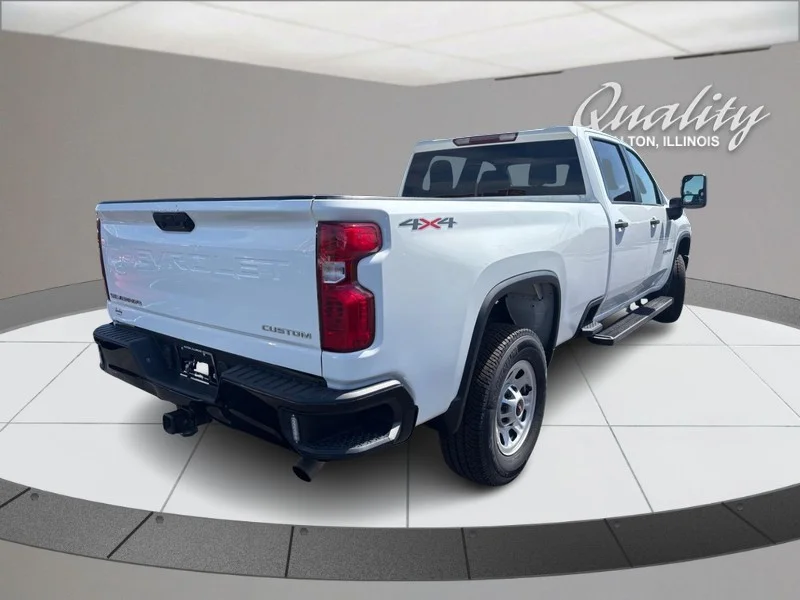 Used 2023 Summit White Chevrolet Custom image 4