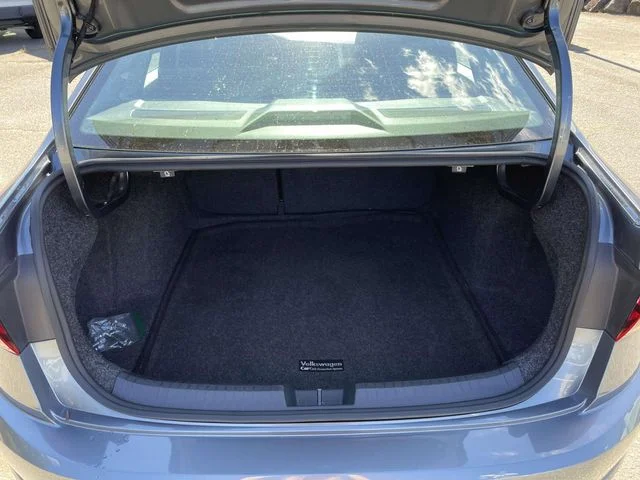 Certified Used 2019 Platinum Gray Metallic Volkswagen 1.4T S image 8