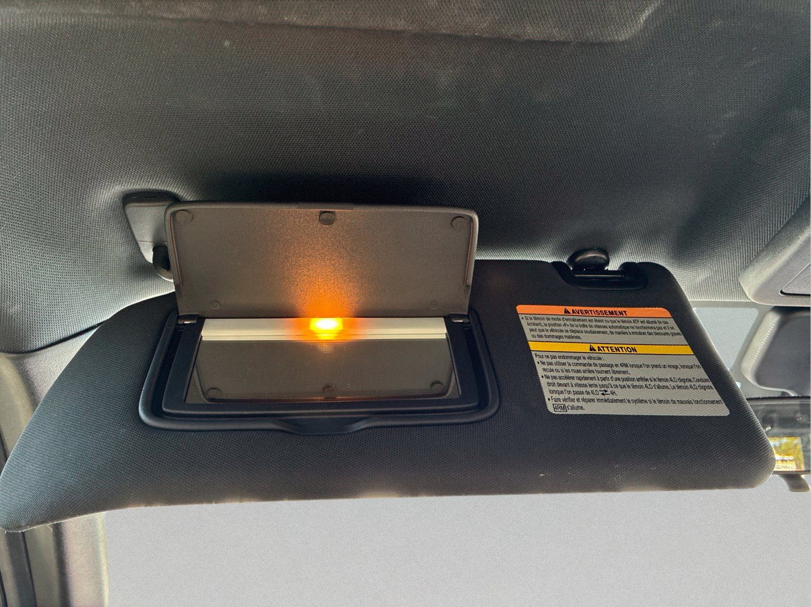 Used 2025 White Nissan PRO-4X image 31