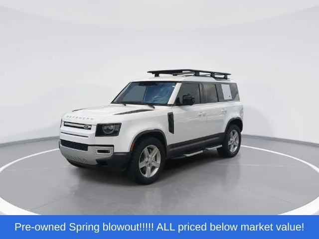 Used 2020  Land Rover SE image 4