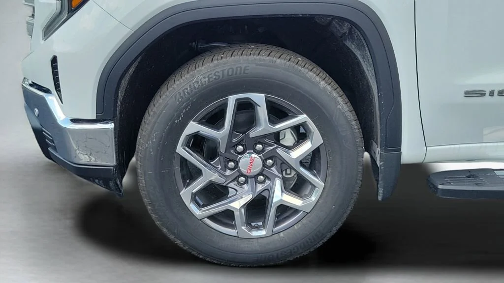 New 2026 Summit White GMC SLE image 10