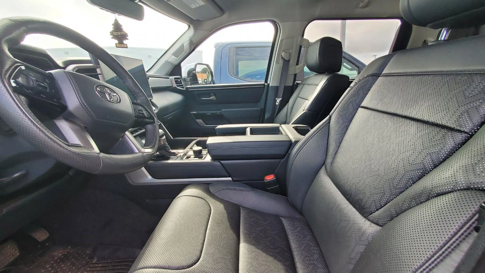 Used 2023 Ice Cap Toyota Limited image 3