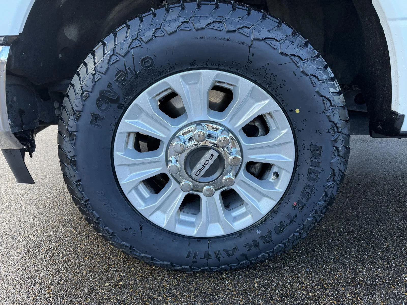 Used 2022 Oxford White Ford XLT image 25