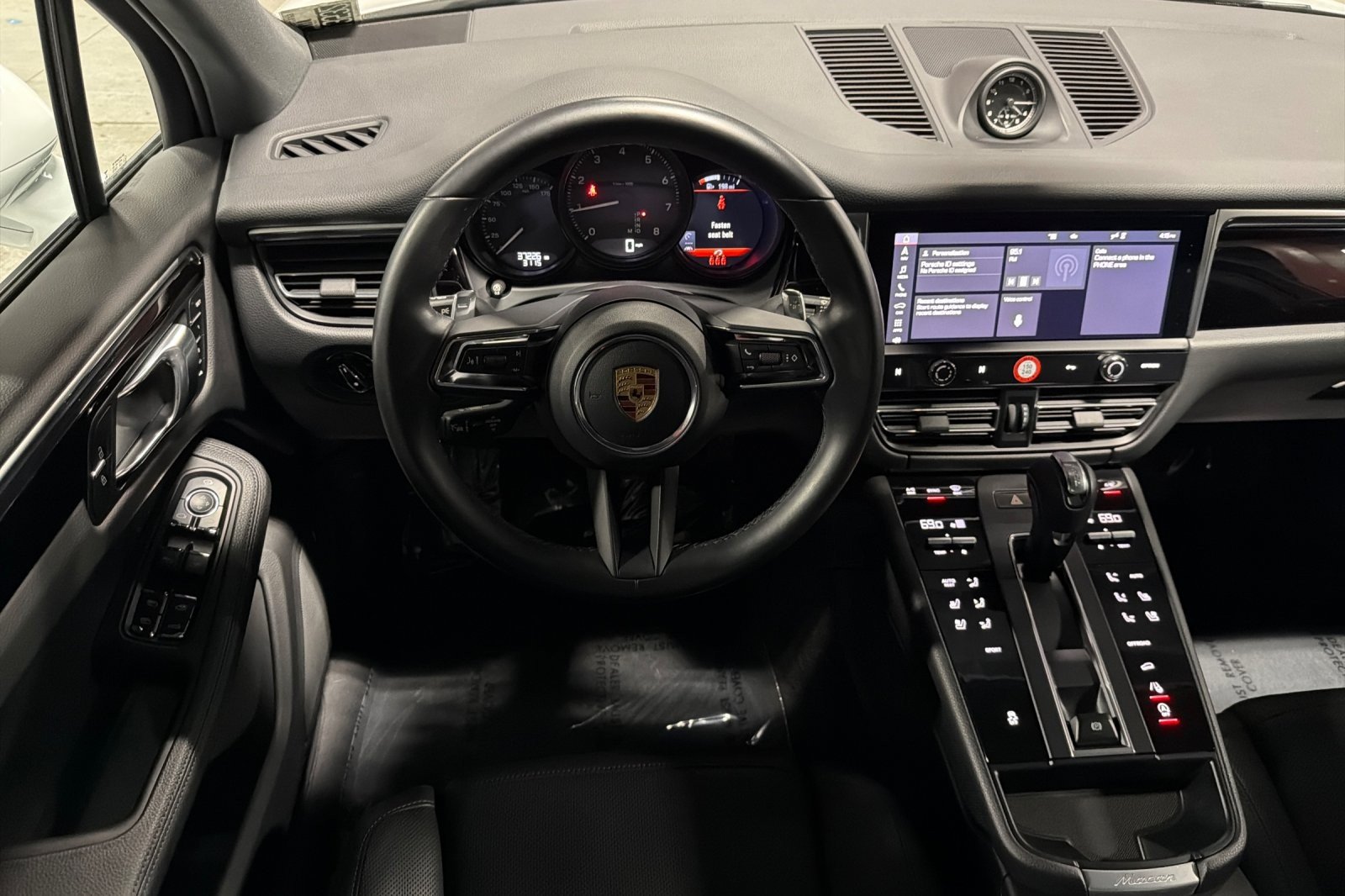 Used 2022 White Porsche AWD image 13